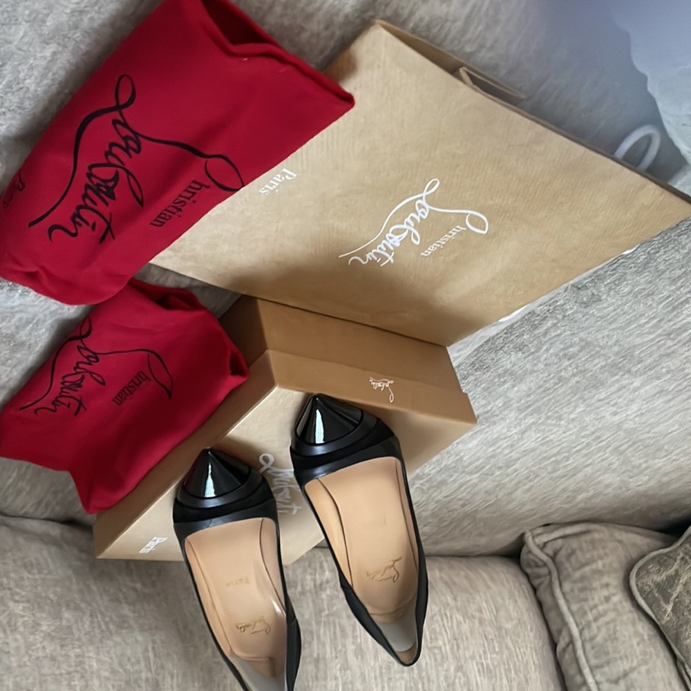 Size 40 Louboutin Shoes. - Picture 4 of 7